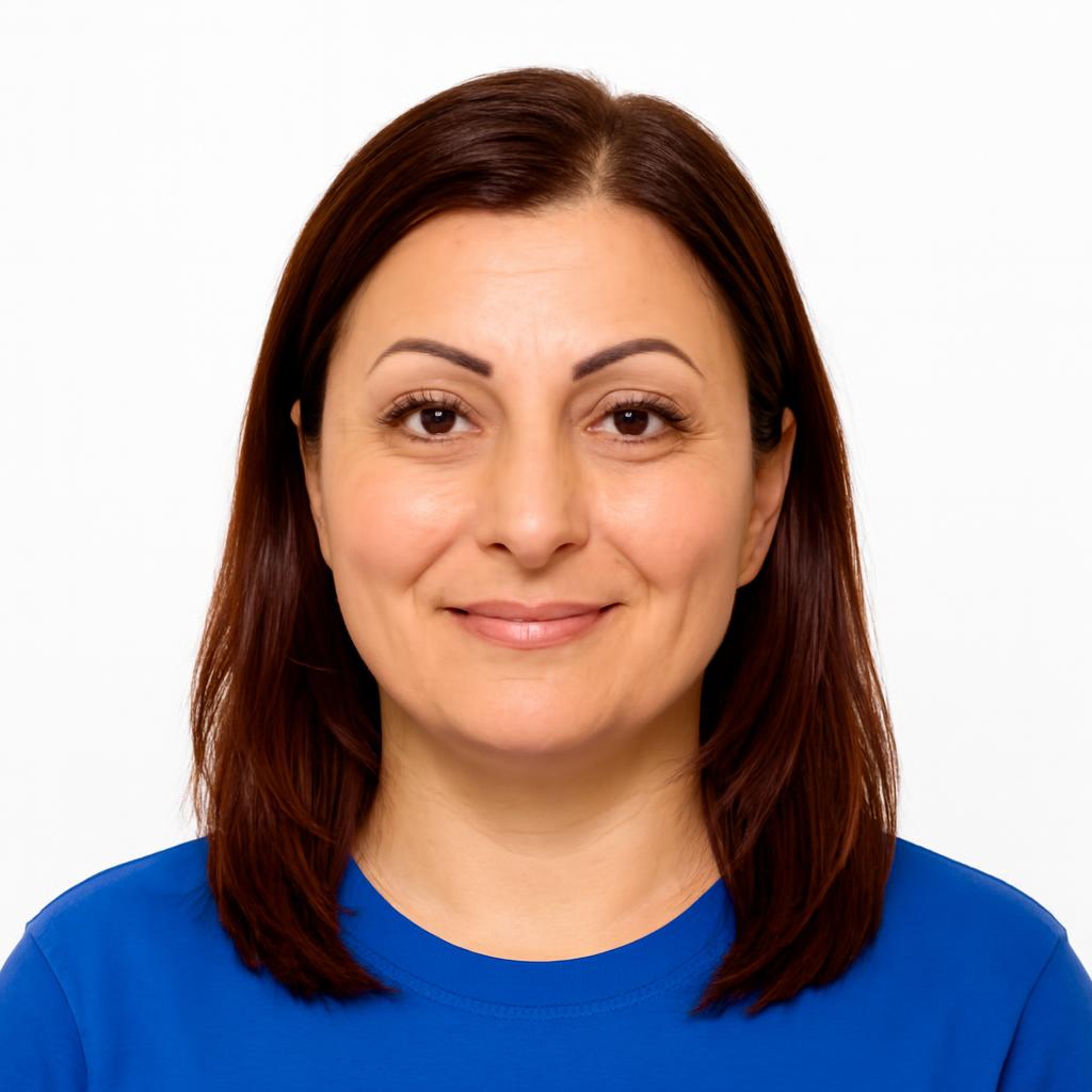 Ana A.